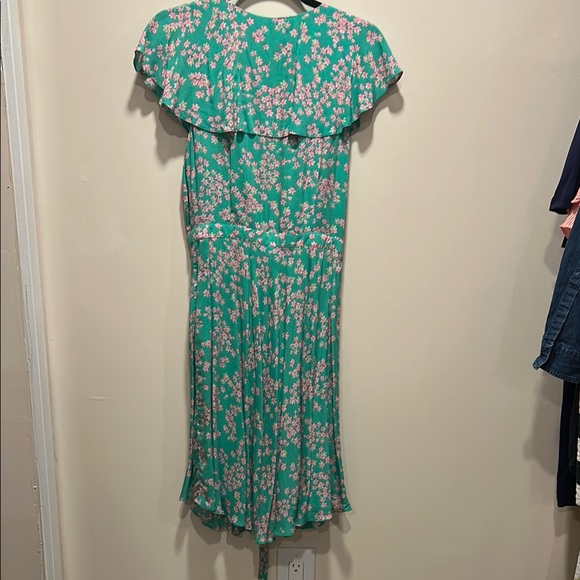 46. Draper James Blue and Green Asymmetrical Sundress with Flutter Sleeves - Picture 4 of 4